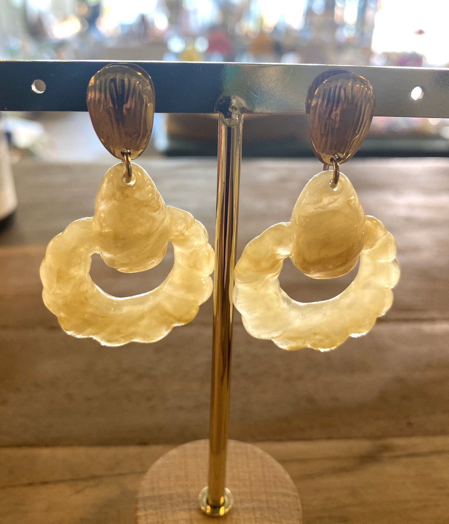 Boucles d'oreilles résine LILAS DE SEINE